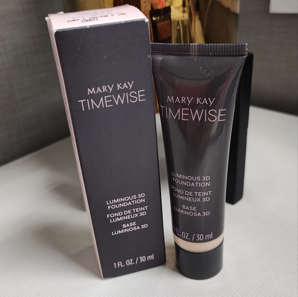Mary Kay Timewise Luminous 3D Foundation 1oz. Ivory C 100 NIB - Picture 1 of 4